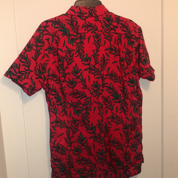 Men’s Small Red and Green Button Down Shirt - Picture 4 of 4